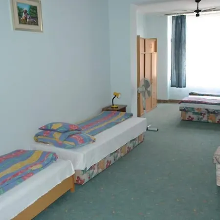 Taban Vendeghaz Bed & Breakfast *